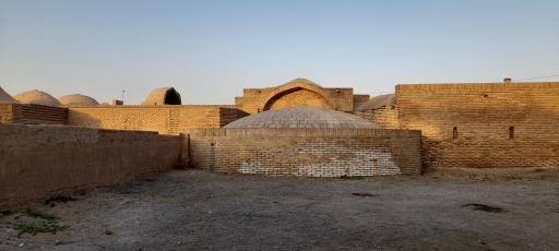 عکس کاروانسرای رباط طرق