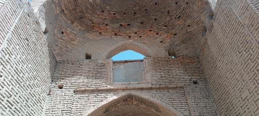 عکس کاروانسرای رباط طرق