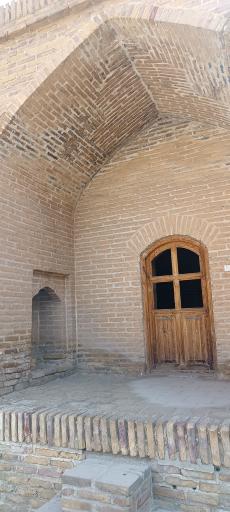 عکس کاروانسرای رباط طرق