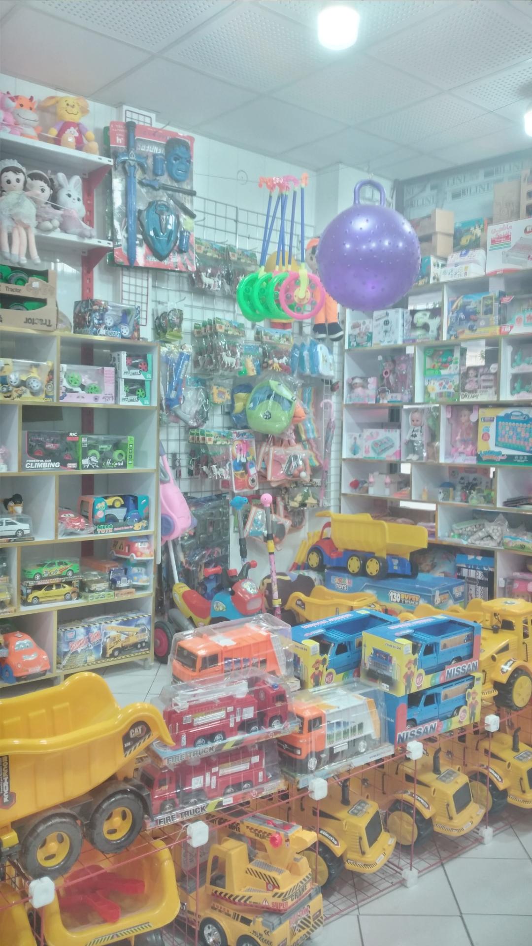 عکس فروشگاه اسباب بازی تارا