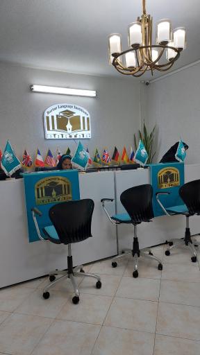 عکس مجتمع آموزشی برتر