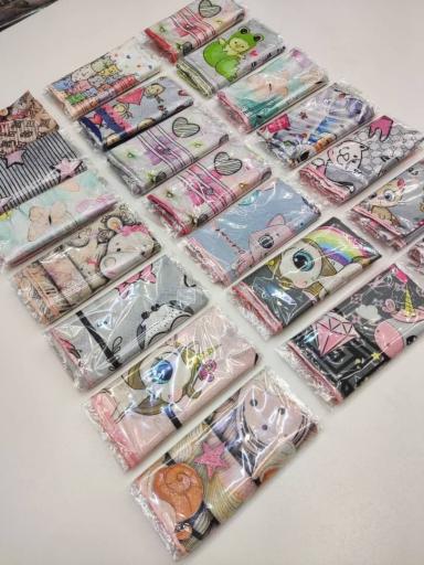 عکس پوشاک رنگارنگ