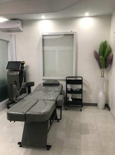 عکس کلینیک زیبایی هما