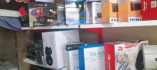 عکس فروشگاه سیستم صوتی و دزدگیر خودرو ایران زمین