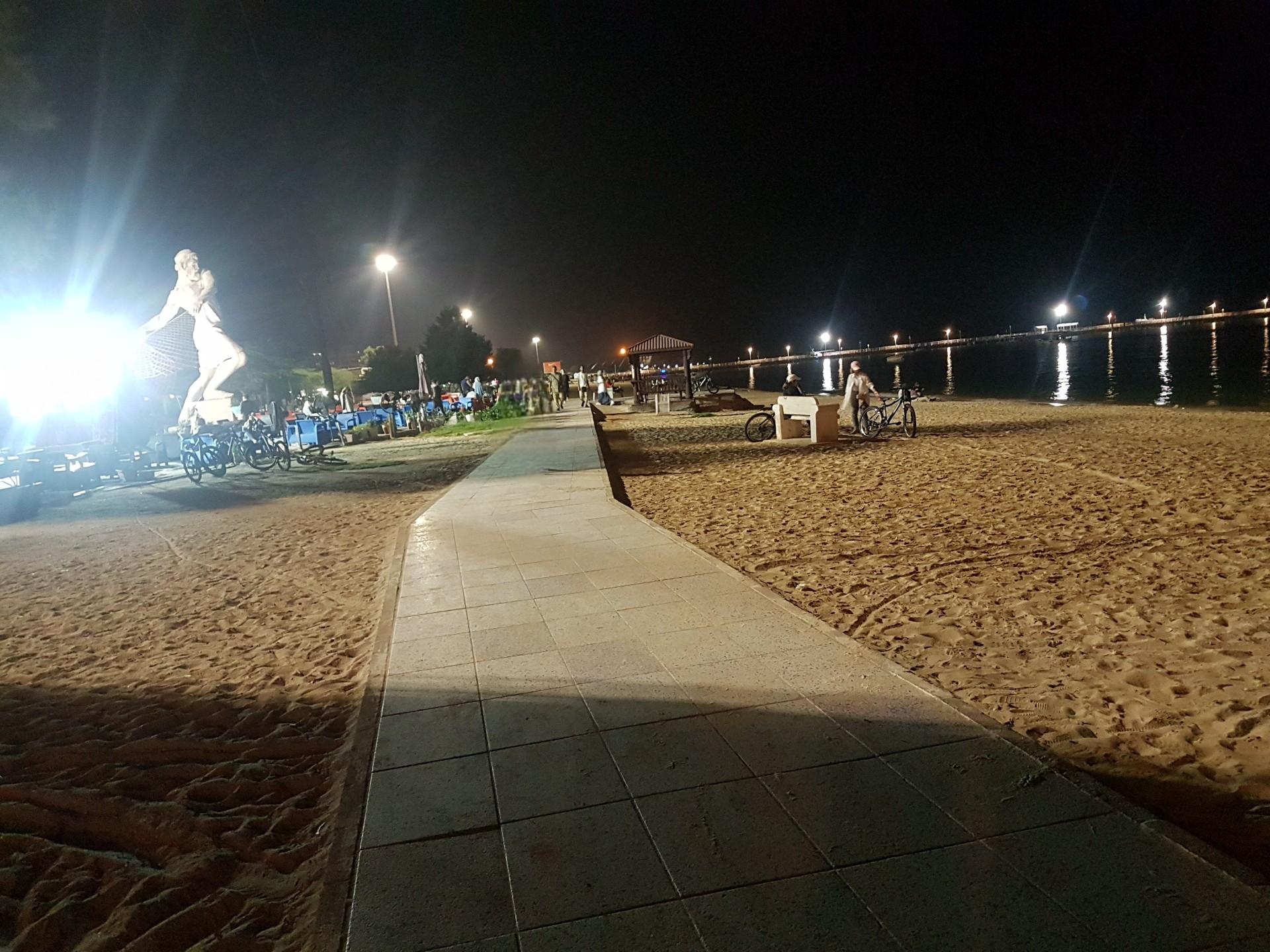 عکس پارک ساحلی ماهیگیر