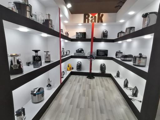 عکس فروشگاه و نمایشگاه لوازم خانگی بالادستیان