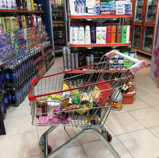 عکس سوپرمارکت شاندیز