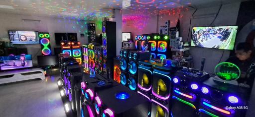 عکس فروشگاه و نمایشگاه لوازم خانگی بالادستیان