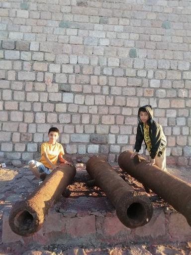 عکس قلعه پرتغالی‌ها هرمز