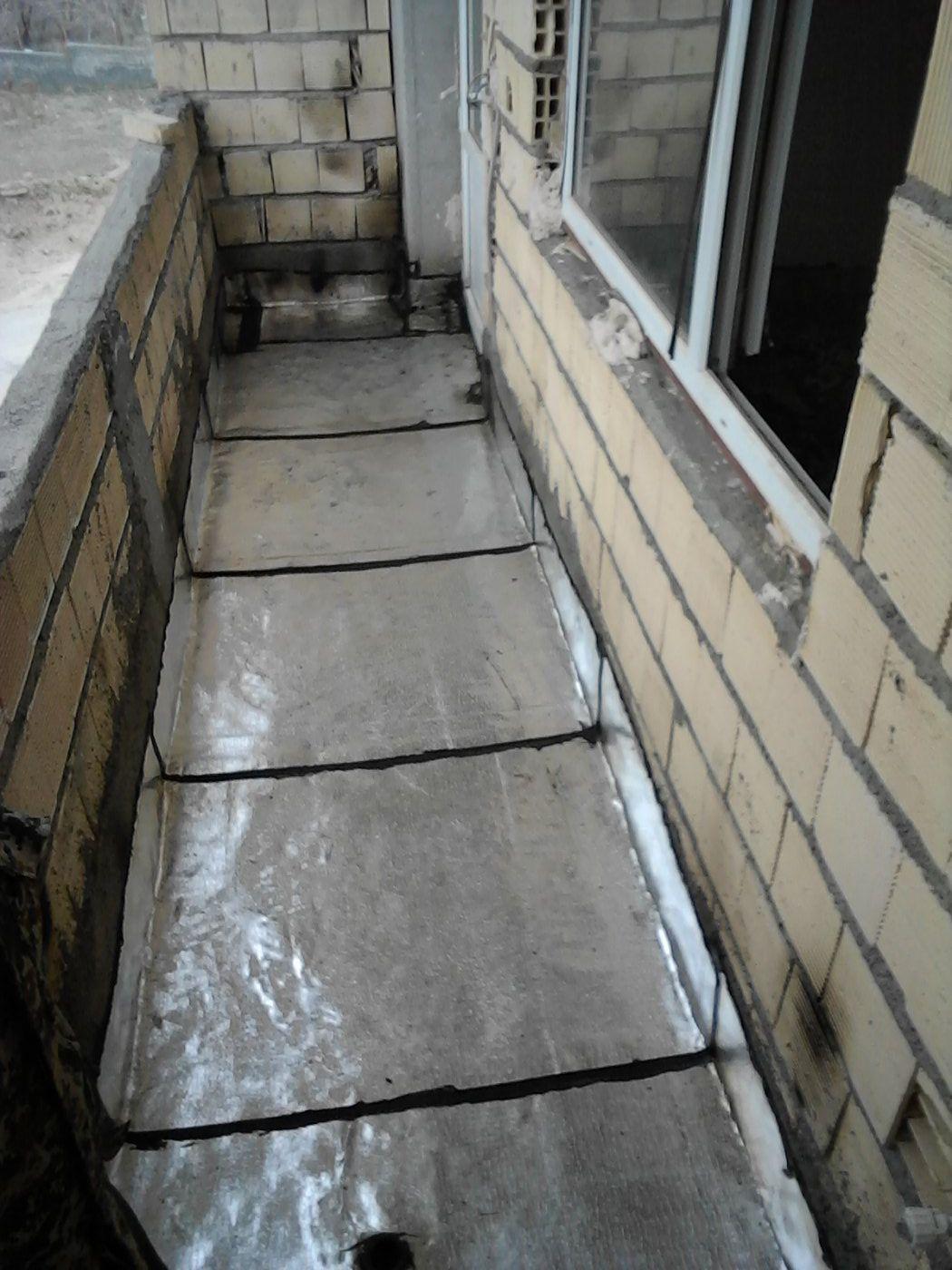 عکس پخش و نصب ایزوگام قیرگونی آسفالت