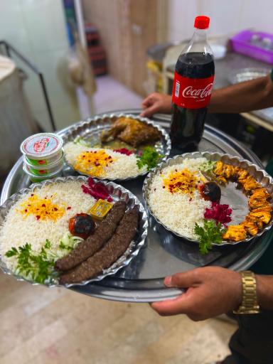 رستوران شقایق