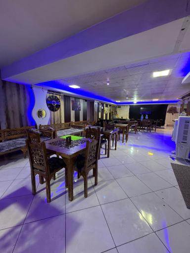 کافه شیک پلاس