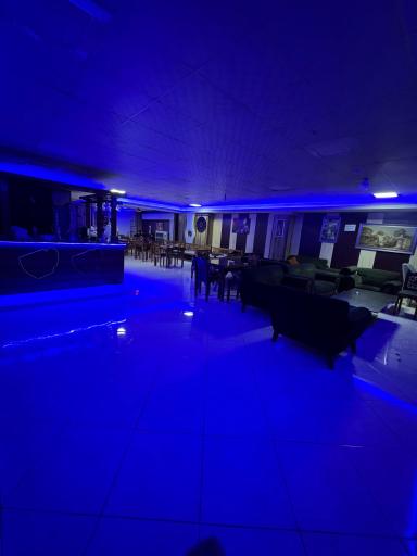 کافه شیک پلاس