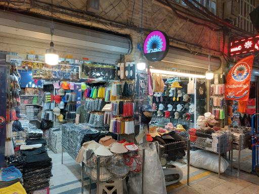 عکس فروشگاه کلاه و دستکش مهدی مد