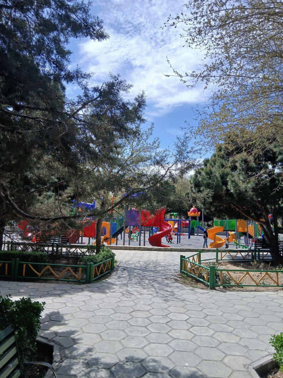عکس زمین بازی کودکان