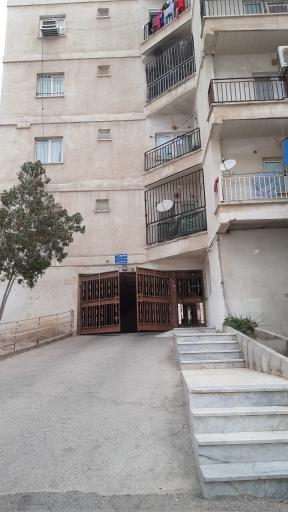 عکس مجتمع مسکونی هنگام بلوک ۴