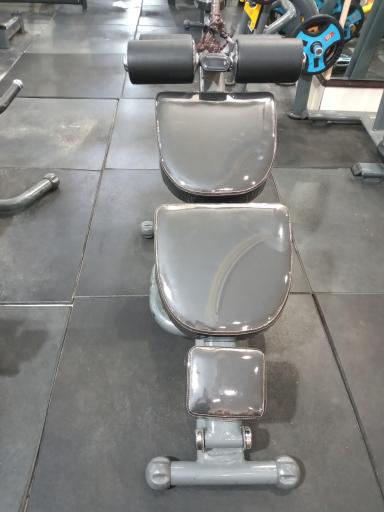 عکس خدمات تشک بدنسازی مقدم