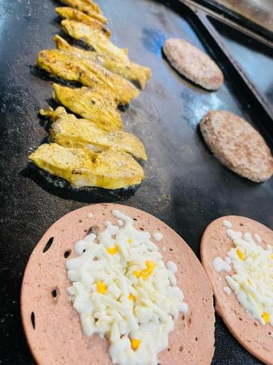 عکس فست فود پوپوویچ