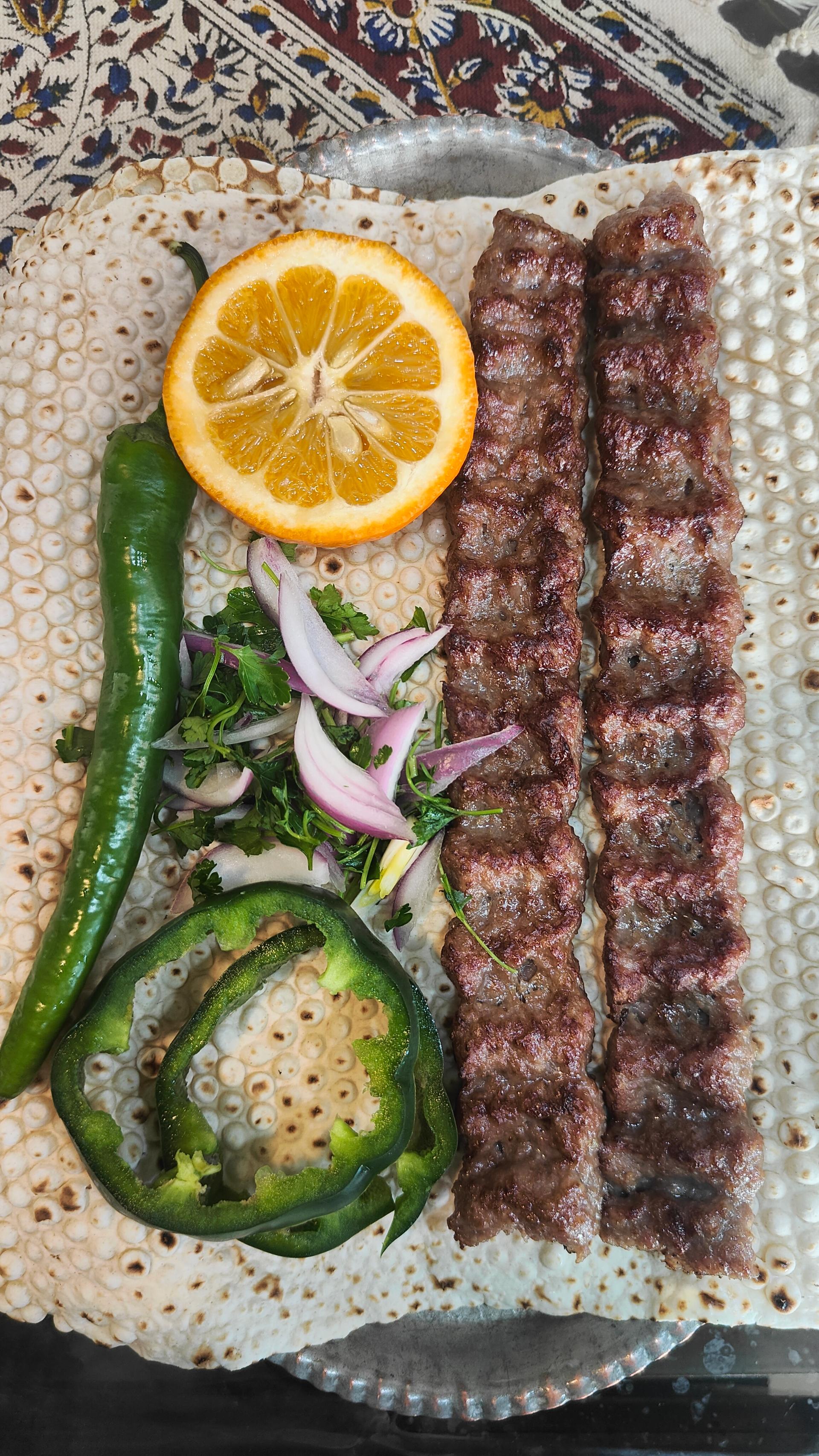 عکس کله پزی حاج محمد و پسران