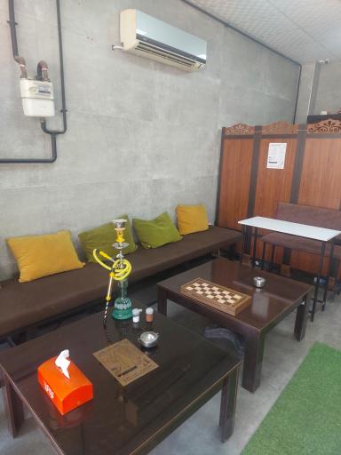 کافه رستوران نقاب پلاس