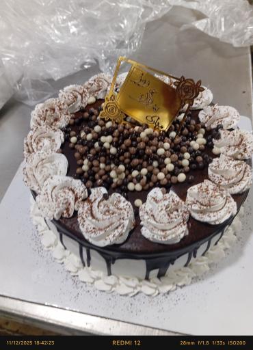 عکس شیرینی بهارستان