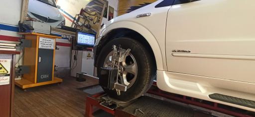 عکس کلینیک خودرو مرسدس