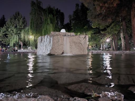 عکس دریاچه مصنوعی پارک ملت