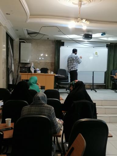 عکس موسسه آموزشی عربی مبین