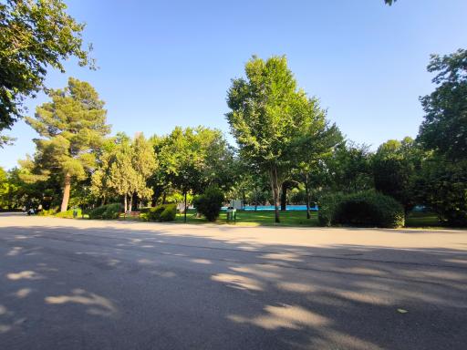 عکس دریاچه مصنوعی پارک ملت