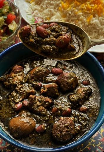 عکس کترینگ خاتون