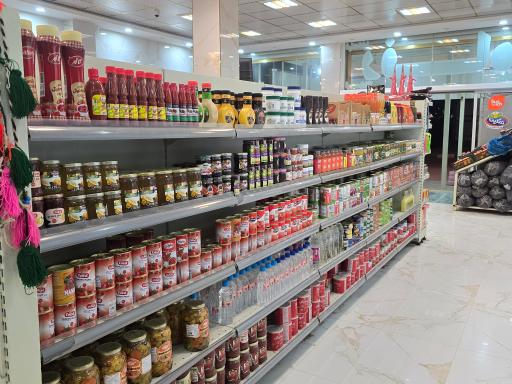 عکس فروشگاه بزرگ هفت و چهار