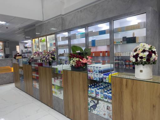 عکس داروخانه شبانه روزی دکتر انامقی