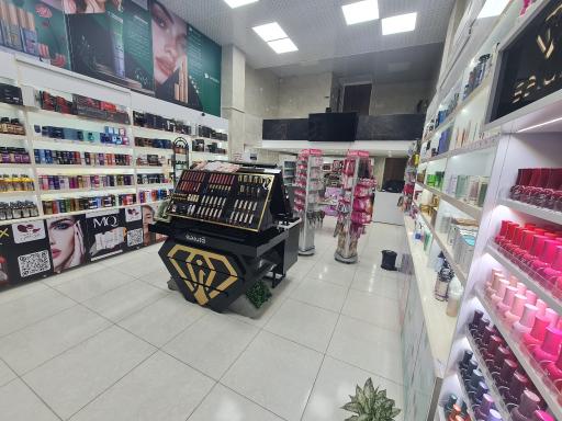 عکس آرایشی و بهداشتی بانوی خاص