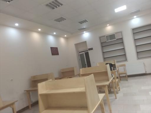 عکس کتابخانه رییس فرهمند