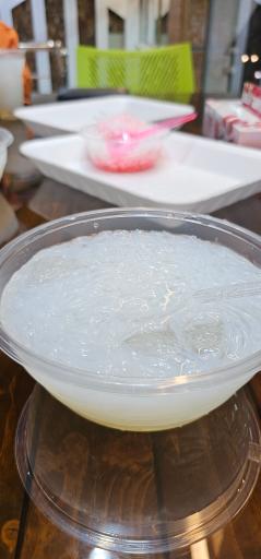 عکس بستنی فروشی شیر حسین یزدی