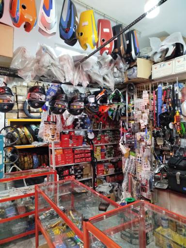 عکس فروشگاه یدک سیکلت حسین