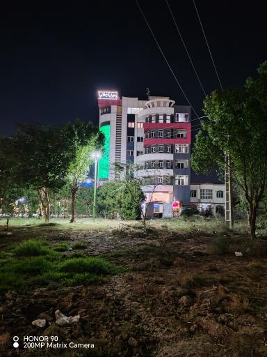 عکس رستوران و فست فود کاخ طلایی