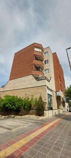 عکس ساختمان نیایش ۱