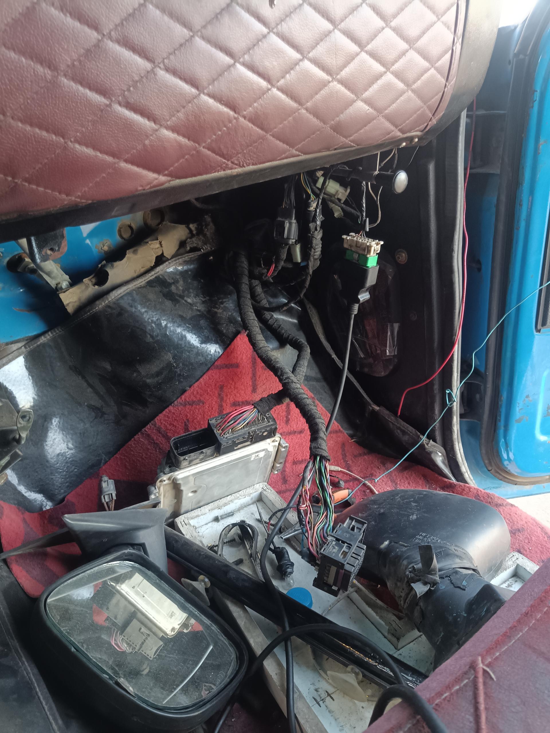 عکس سیمکشی اتومبیل تک (رامین دیزل)