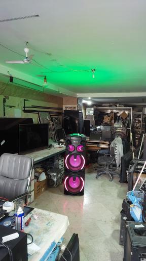 عکس تعمیرات تخصصی تلویزیون نوین