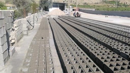 عکس کارگاه بلوک زنی و مصالح ساختمانی صمد