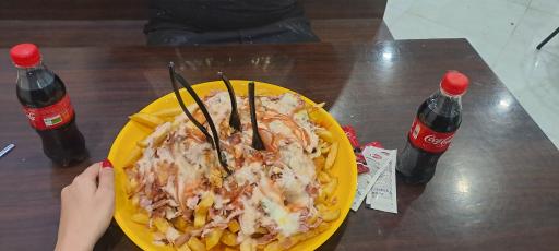 عکس فست‌فود اژدر زاپاتا