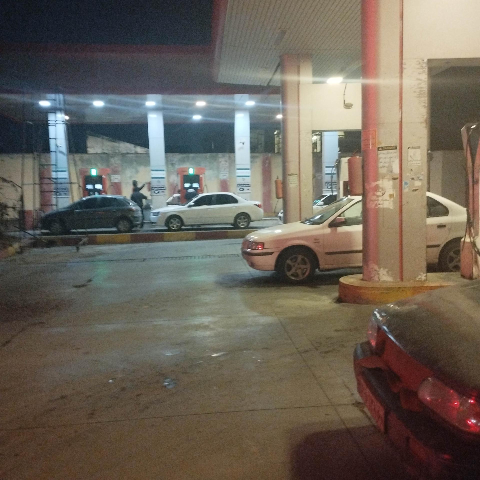 عکس جایگاه گلدیس (بنزین و CNG)