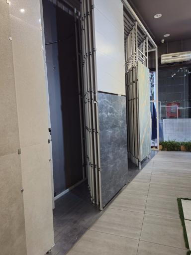 عکس بازرگانی جهانی کاشی و سرامیک حافظ