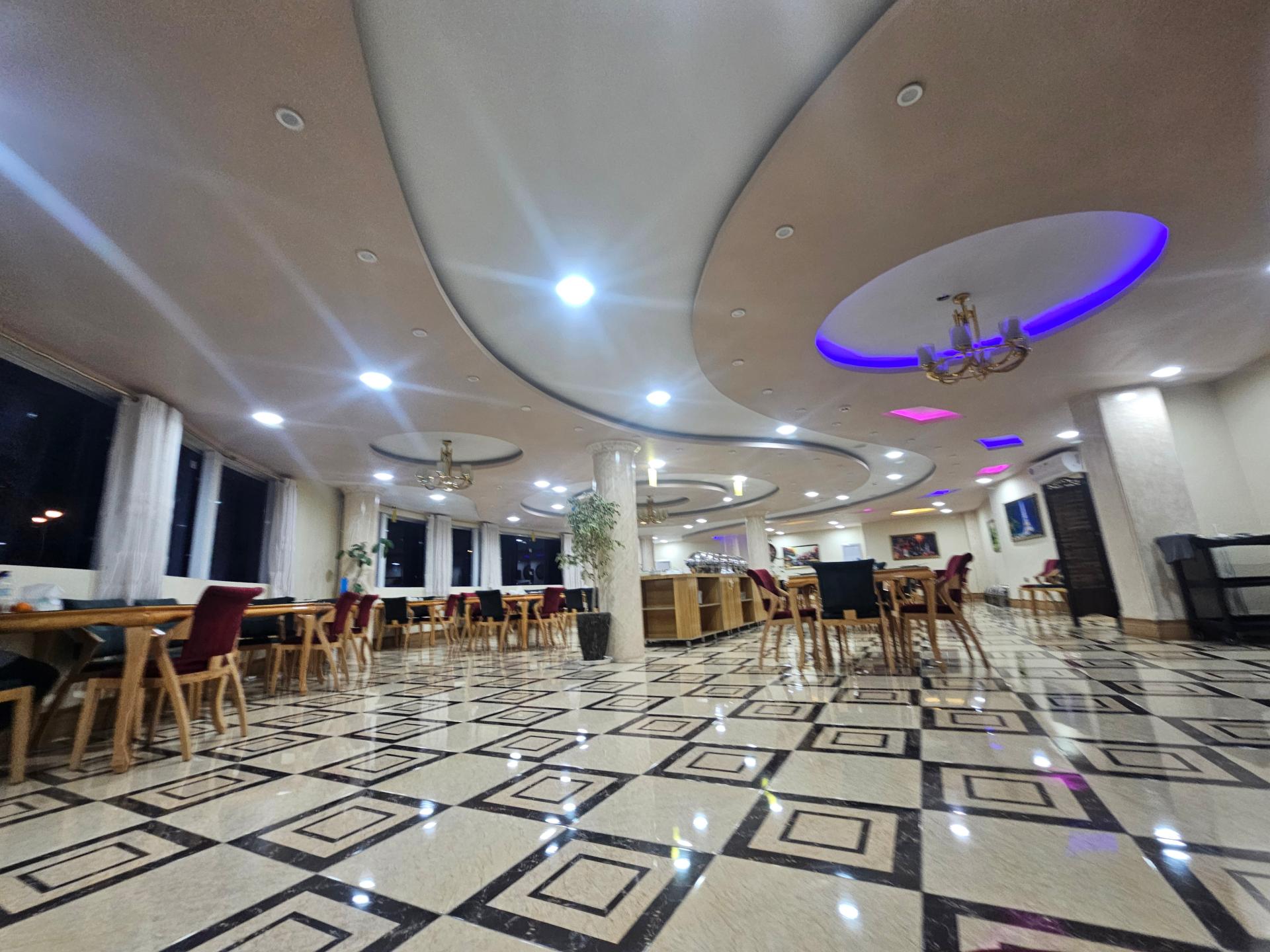 عکس رستوران‌ هتل مروارید