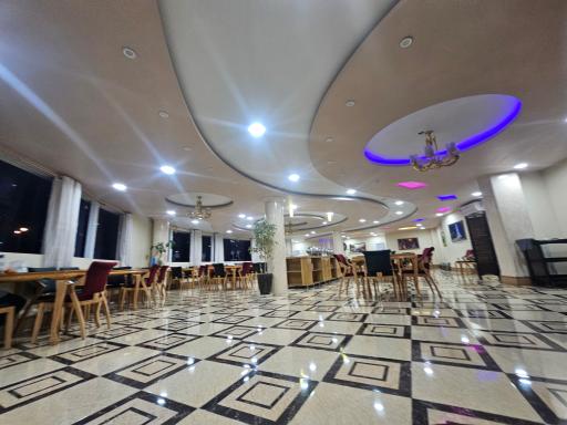 عکس رستوران‌ هتل مروارید