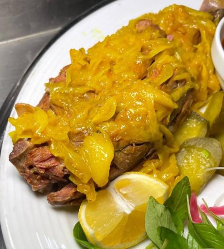 عکس رستوران سنتی شمعدونی