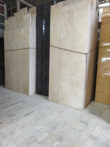 عکس سنگ‌ فروشی‌ کوهدشت‌