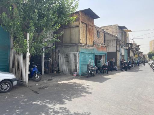 عکس کارگاه آهنگری آتشکاری آهنیان