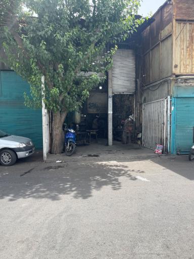 عکس کارگاه آهنگری آتشکاری آهنیان